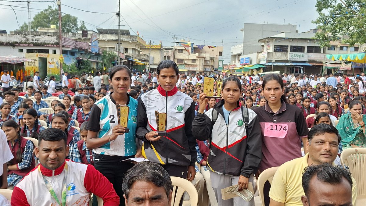 GauraavOffice's tweet image. नगर के स्कूली छात्र-छात्राओं, बालक-बालिकाओं और नागरिकों ने इस विशेष दौड़ में बढ़-चढ़कर भाग लिया और एकजुटता का अद्भुत संदेश दिया।

सफल आयोजन के लिए सभी आयोजकों, प्रतिभागियों और सहयोगियों को हार्दिक बधाई एवं शुभकामनाएं।
जय हिंद! 🇮🇳

#RunForFreedom #IndependenceDay2025