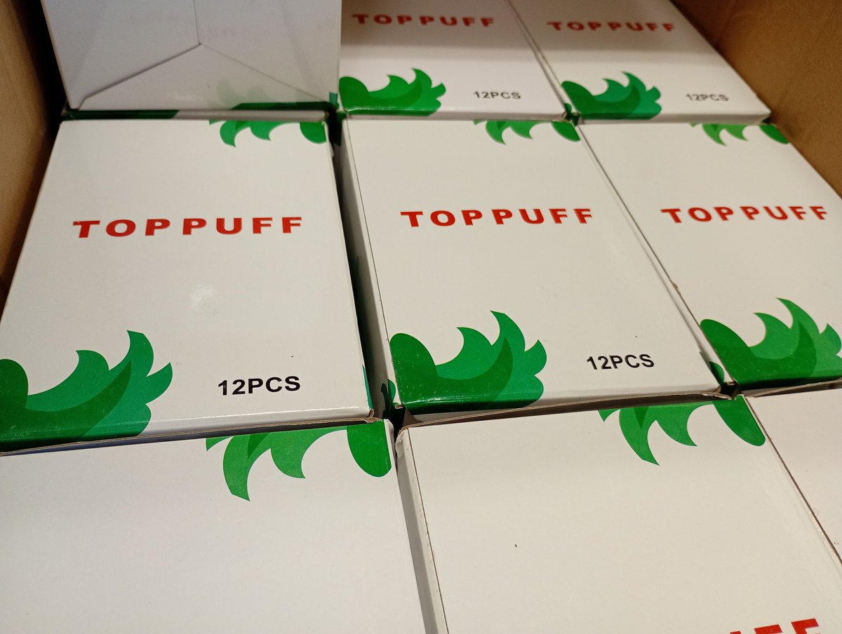 zounotamago1982's tweet photo. 【最新入荷情報】TOP PUFF
沢山入りました。
ペットボトルに取り付けるでボングになっちゃうすぐれもの。
#喫煙具 #タバコ #TOPPUFF https://t.co/2OiaoIpGaV