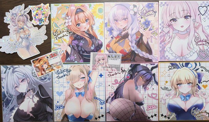 色紙ガチャの写真です🌟ステッカーはキラキラ加工!
当たりの直筆色紙の写真は明日になりそうです💦何枚か描きます〜 