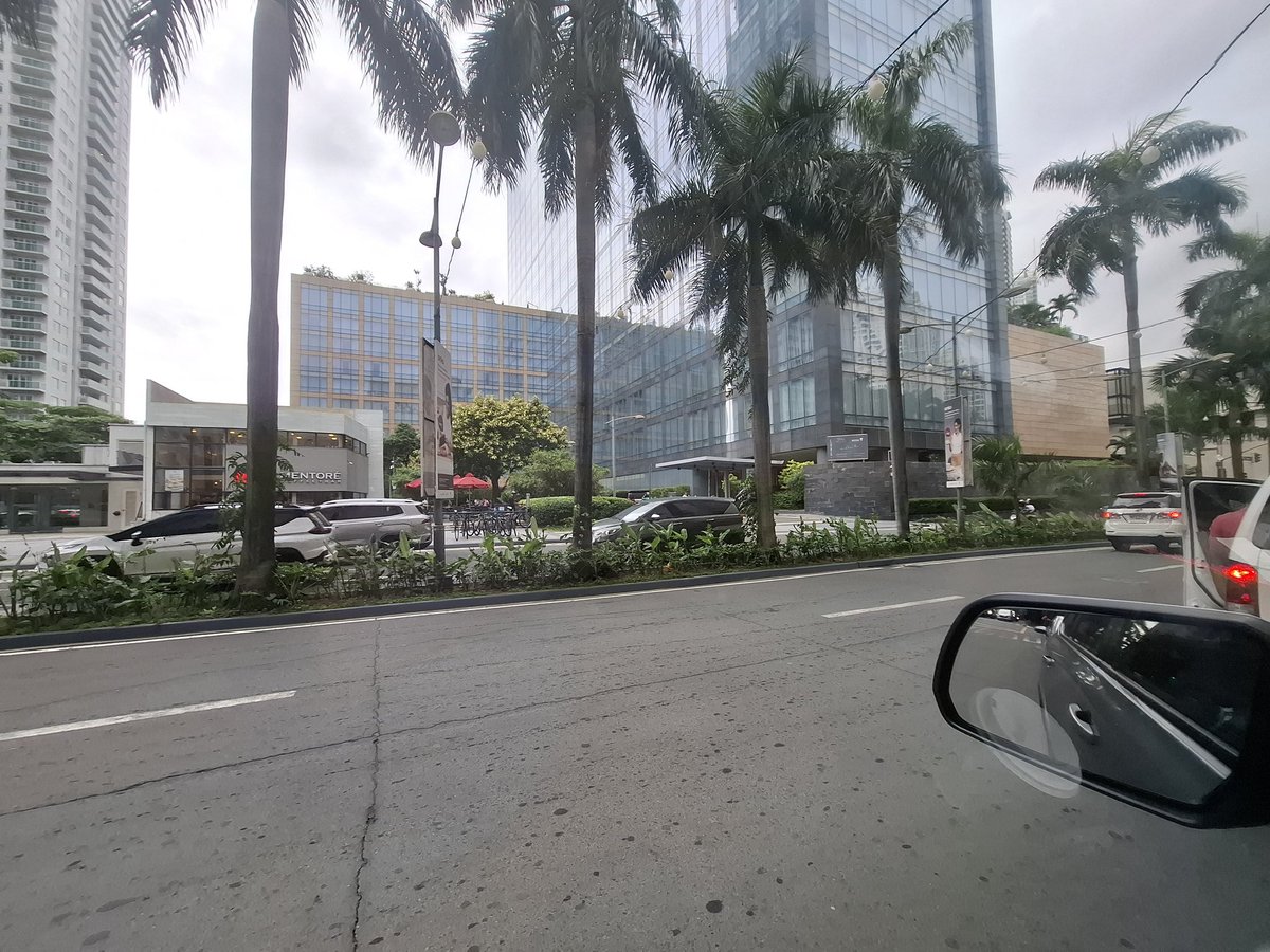Nananahimicc ang digiplus naimbestigahan pa tuloy.

Thanks to vice kabayo.

Meanwhile...trolling while strolling.