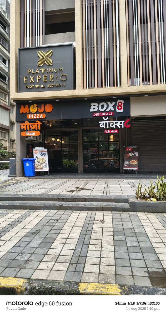 pavangade's tweet photo. @BOX8_in Fucking bad service at your Roadpali Loc'n along with mojo pizza.

I stayed for 10 mins. for getting my order details, but staff wasnt good at all. After that i ordered chicken pizza with coke, but they refused to give without any reason.

Worst and third class sevice.🥳 https://t.co/Zil5BoHo3N