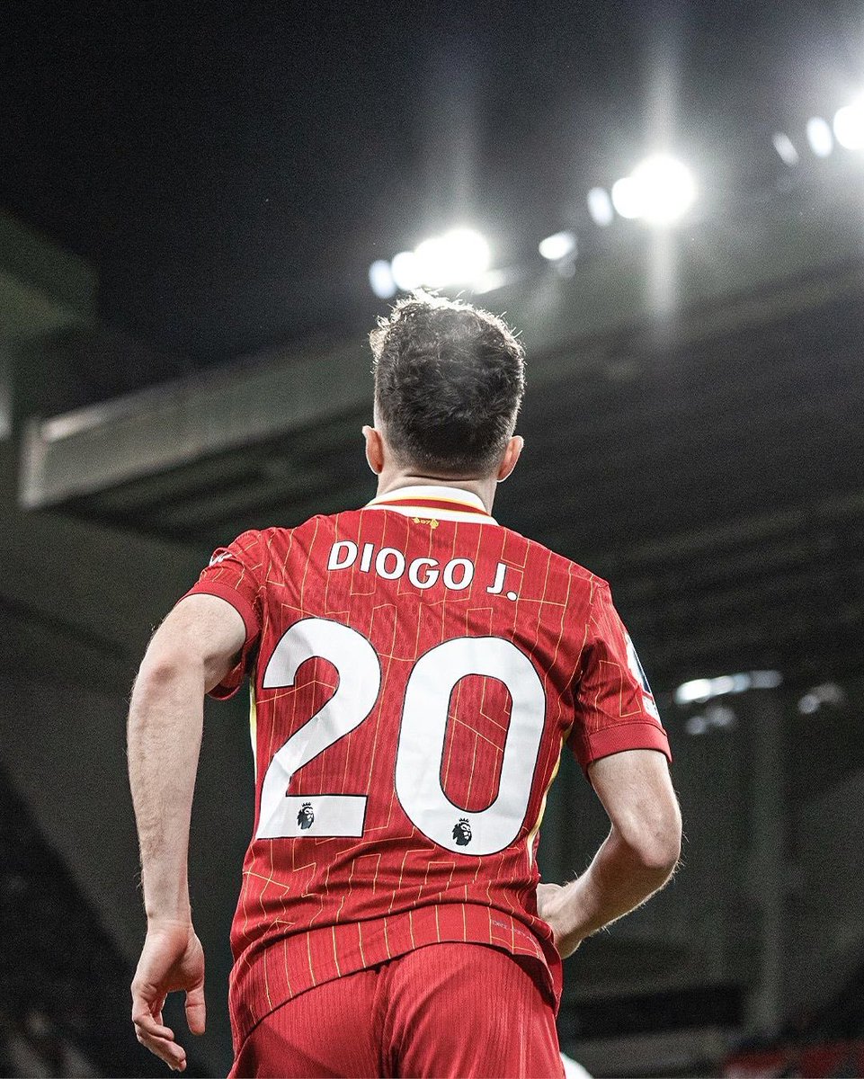 Chelsea utilisera une partie des primes de la Coupe du monde des clubs versées aux joueurs pour faire un don financier à la famille de Diogo Jota et André Silva. 💙

[<a href="/TheAthleticFC/">The Athletic | Football</a>]