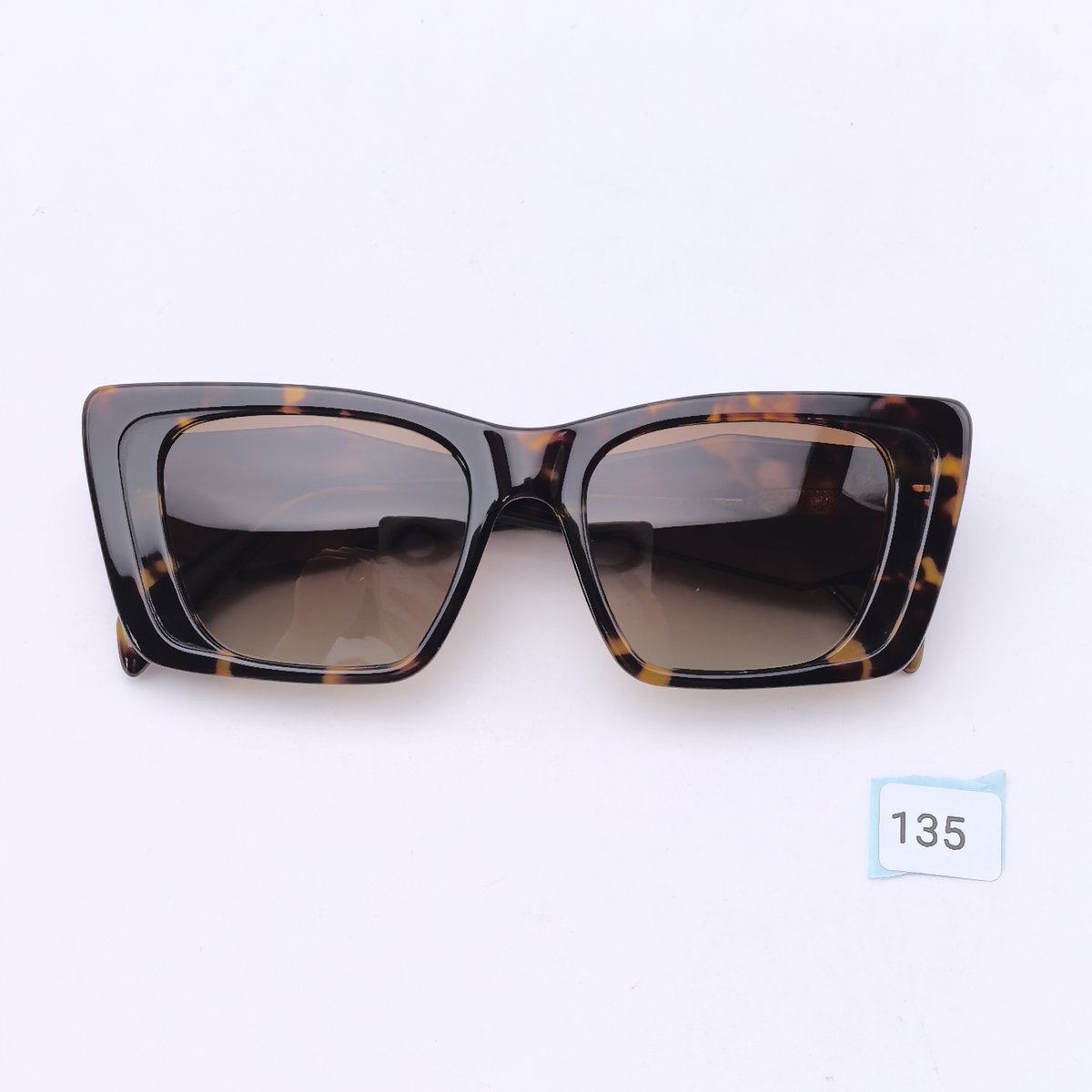 CrystalOptical's tweet photo. What's app:  008617768667106
Code:135

#sunglasses #sunglasseslover #sunglassesmarket #sunglassesfashion #sunglasseswholesalemarket https://t.co/iV2DRU2nq3