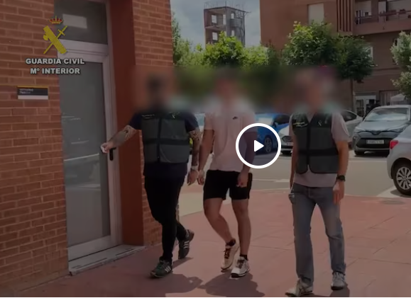 Machismo cotidiano. Todo muy “normal”

Noticias que nos ponen en alerta.El machismo no es una patología, no es una desviación, no es una excepción. Es el sistema. Es la norma.

#igualdad
#Feminismo
#Sororidad

larioja.ccoo.es/noticia:734495…