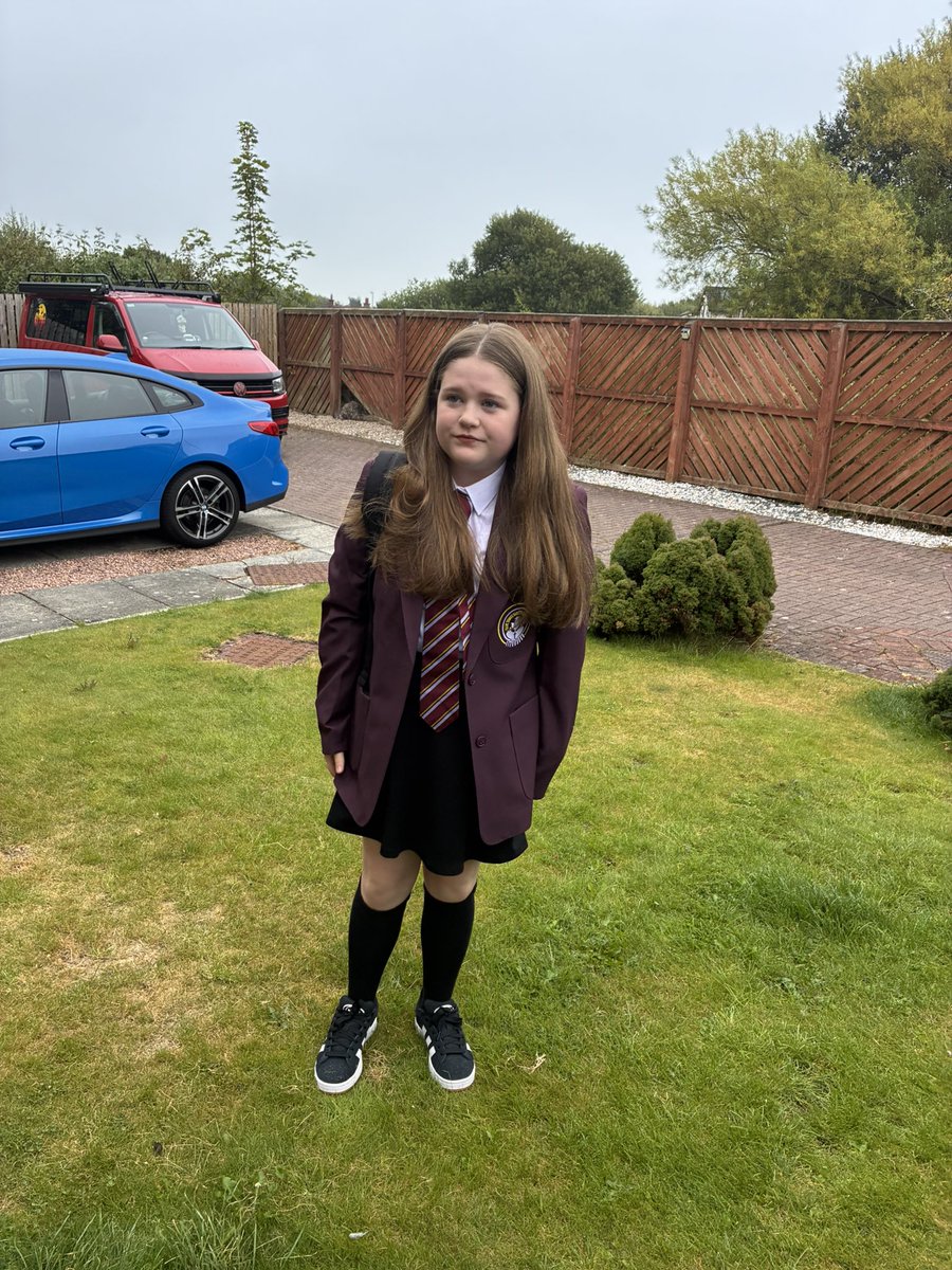 clarebuchanan's tweet photo. Then there was just one! Back to school day for Megan. https://t.co/VWQkQQGHKP