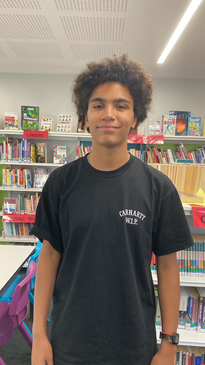 Superstar Sonny scored straight As in his A Levels. He is now waiting to find out if his results are good enough to secure a place at Cambridge 🤞🏼