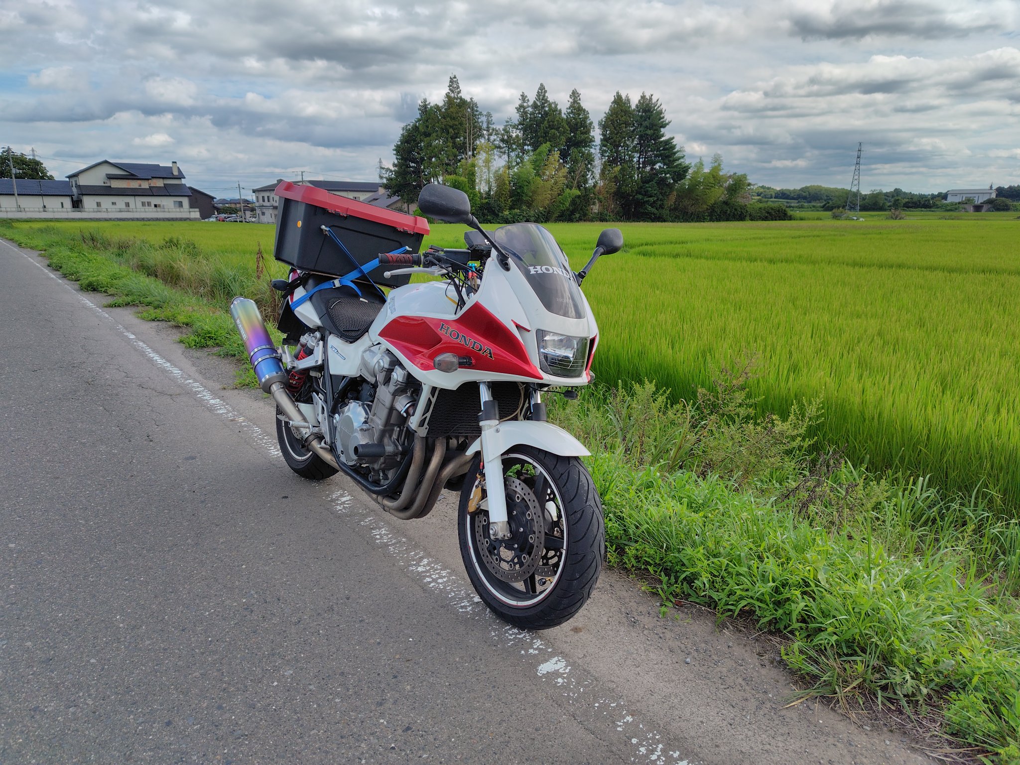ビートルズ　ビルボード　盾 200x_image.jpg