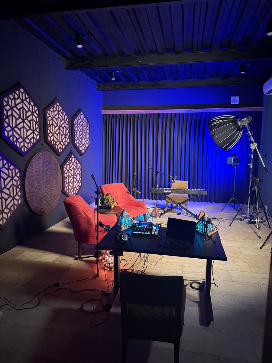 During lockdown, conversations felt different. Disconnected. Something was missing.

That’s when DeepSteep was born...
To bring people back together over ideas, stories, and creativity.

Now, we’re here sharing our experiences with the world through our podcasts. What a time to