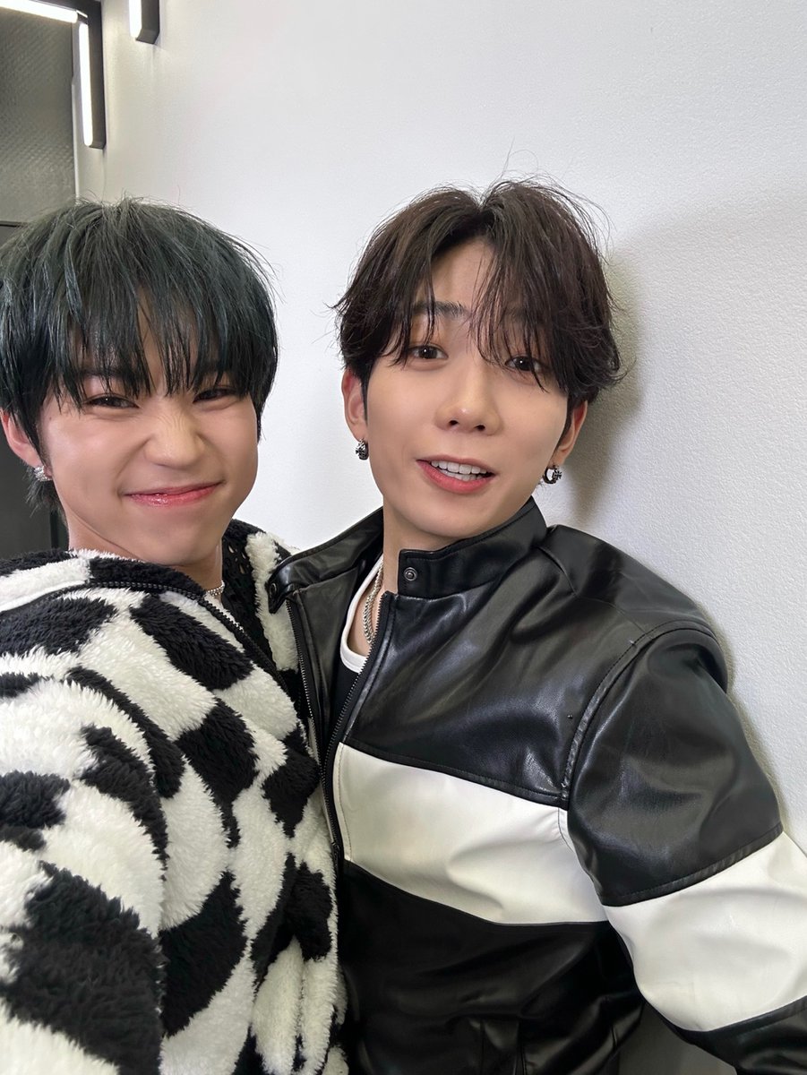 HFU_official's tweet photo. [ #TAEMIN ]
슈토슈토슈토슈토슈토슈토슈토

#Happy_SHUTO_Day #SHUTO
#HiFiUnicorn #ハイファイユニコーン #하이파이유니콘 #HFU #ハパユ #하파유 #テミン #엄태민 https://t.co/cSlEpbRZLa