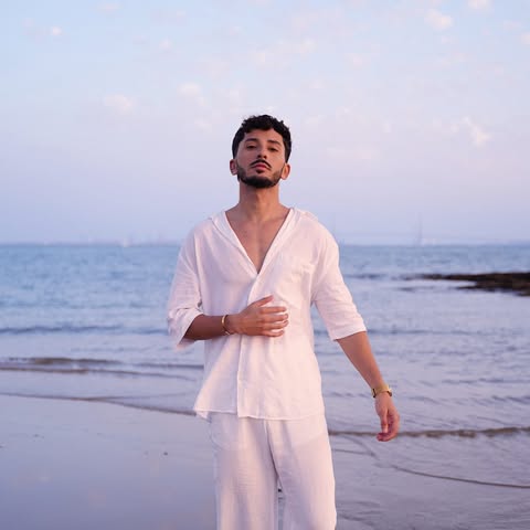 ¡"La Calita", el nuevo single de <a href="/cristiancoto_/">CRISTIAN COTO</a> ! musicaentodosuesplendor.es/2025/08/la-cal…