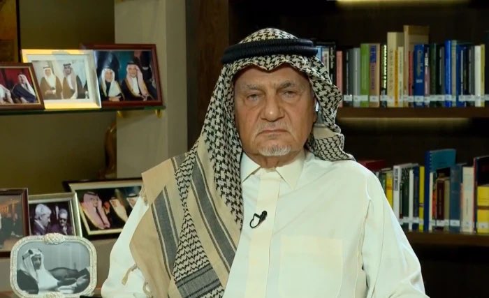 الأمير تركي الفيصل عبر CNN 🚨:

نتن ياهو مجرم ومختل واسرائيل لن تعيش بسلام في هذه المنطقة وبالوضع الراهن.