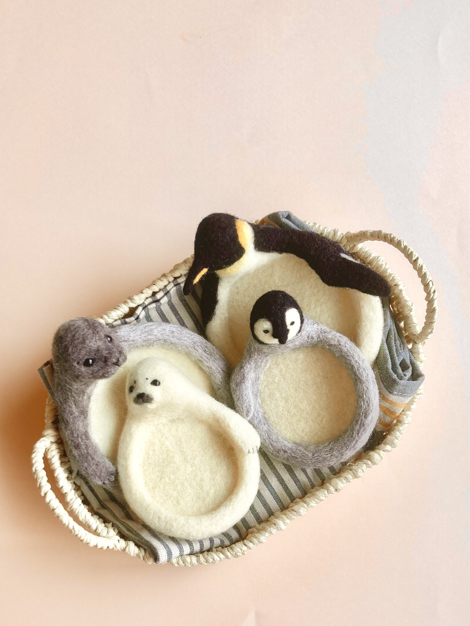 aya&yoshiko コースター　羊毛　シロクマ　2点セット 作家もの aya&yoshiko コースター 羊毛 シロクマ 2点セット make animals
