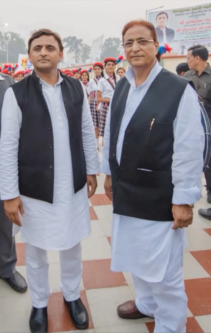 rajeevmishra93's tweet image. समाजवादी पार्टी के संस्थापक सदस्य,पूर्व कैबिनेट मंत्री,पूर्व सांसद मा० आज़म खान साहब जी को जन्मदिन की हार्दिक बधाई एवं शुभकामनाएं!!

#ईश्वर से आपके उत्तम स्वास्थ्य और दीर्घायु की कामना करता हूं