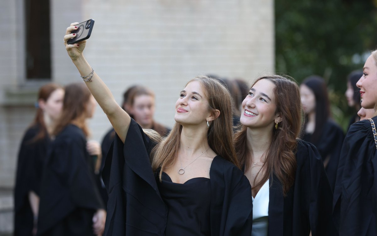MECCambridge's tweet photo. Wishing all students the very best of luck with their A Level Results this morning!

To those who will be joining us at Murray Edwards - congratulations and welcome! We are so excited to meet you!
#ALevelResultsDay #alevels2025 @Cambridge_Uni https://t.co/SZqBtVob9A