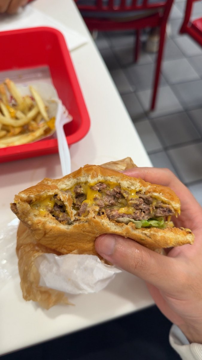 لقب (@pyj34) on Twitter photo 