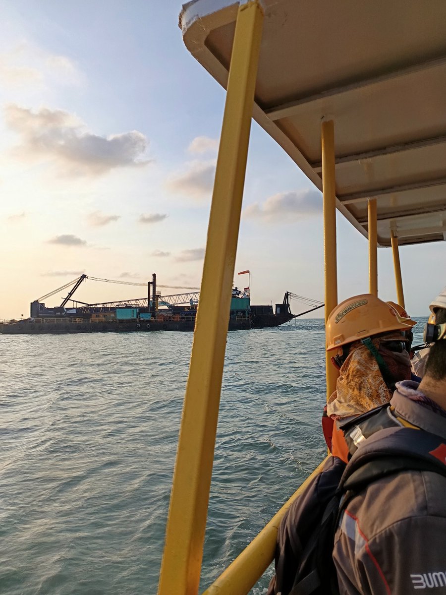 Belom bisa renang tapi dapet project di laut lagi wkwk