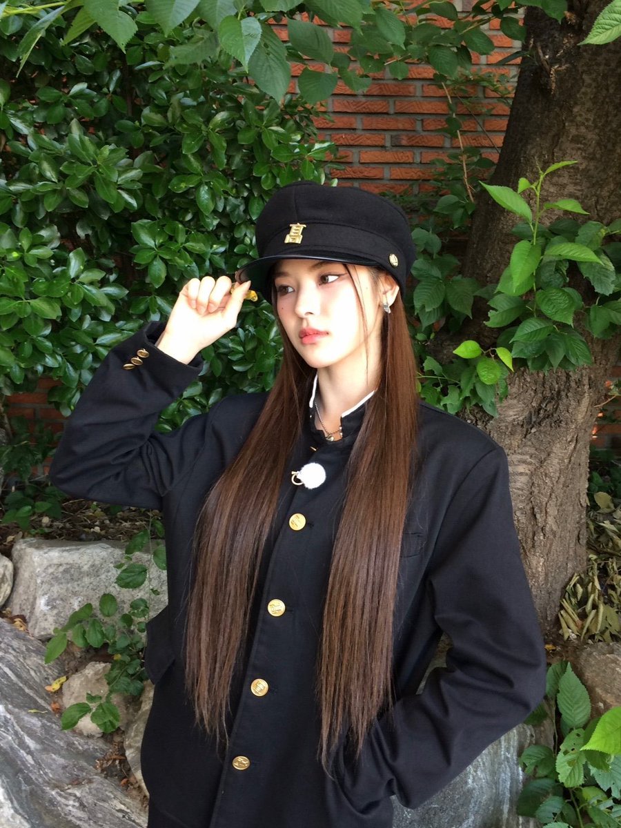 picformai's tweet photo. 250814 #마이 plus chat update 🧑‍✈️ https://t.co/srB8CyEziQ