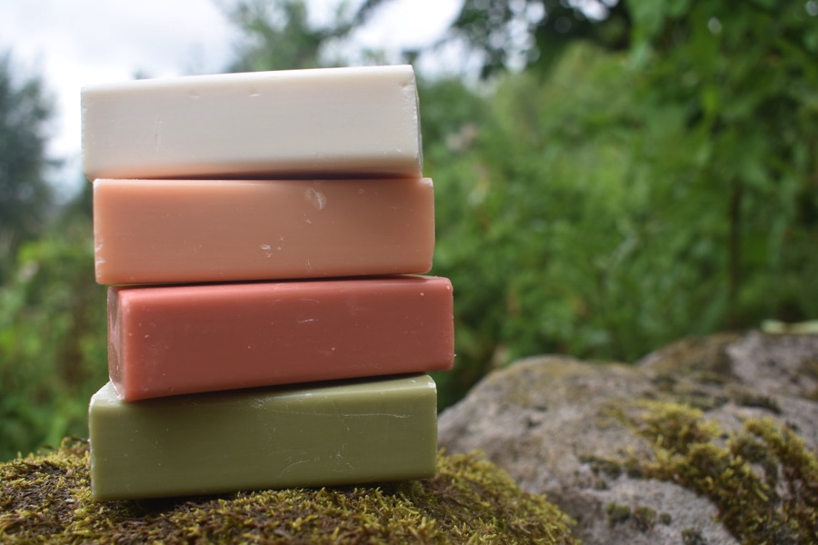 Around 1.7 billion items of plastic packaging are thrown away in the UK every week. Shampoo, body wash and liquid hand wash add to this plastic pile-up - so switching from bottles to bars is better for the environment. Eight natural soap bars to try: bit.ly/46DTTGY