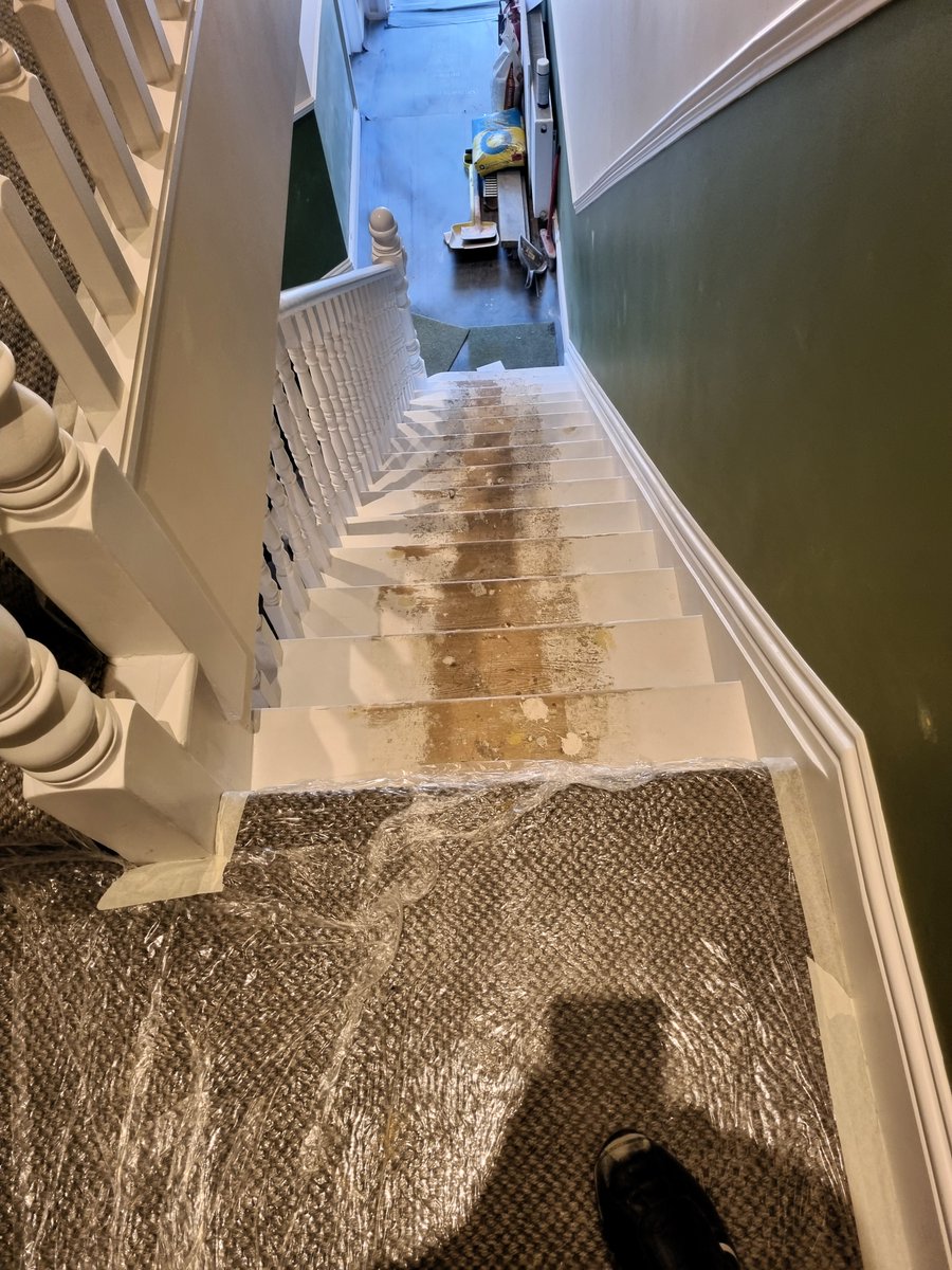 branches_wfc's tweet image. Photos from June show carpets being installed at our new move-on property; all the layers are being added to create a warm Victorian home where residents can make memories, enjoy moments together, and eventually ... instagram.com/p/DNScJJEM9xZ/ #brancheshostel #walthamforest #charity