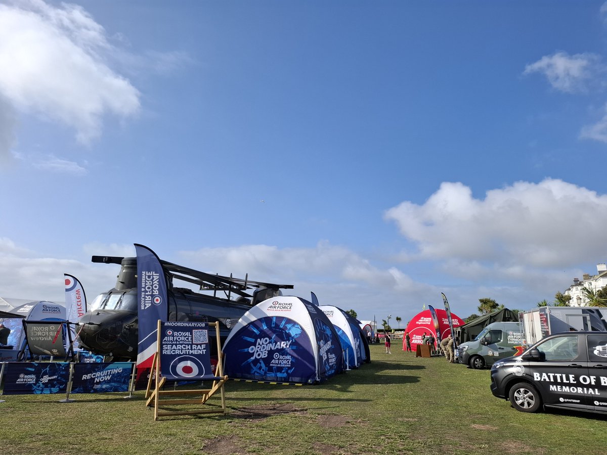 EB_Airshow's tweet photo. The sun is shining at the seafront ☀ Who is joining us today from 10:30?! https://t.co/J0Jh9g6fEl