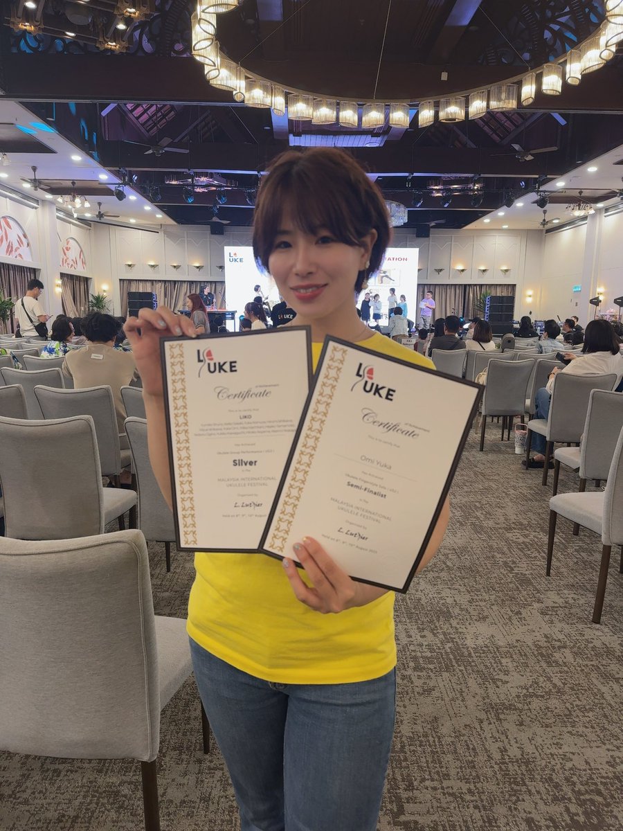 omiyukaxa's tweet photo. マレーシアの国際ukulele大会、
結果は、個人おみゆかとしては、
セミファイナリストとしての賞状、
グループのLikoは、UG3で2位🥈をいただけました✨🫰
たくさん勉強になったことも多く次に活かそうと思います🔥
素敵な出会いがたくさんのマレーシア遠征でした💓
このイベントに参加できて感謝🙏 https://t.co/0VTyP61co2