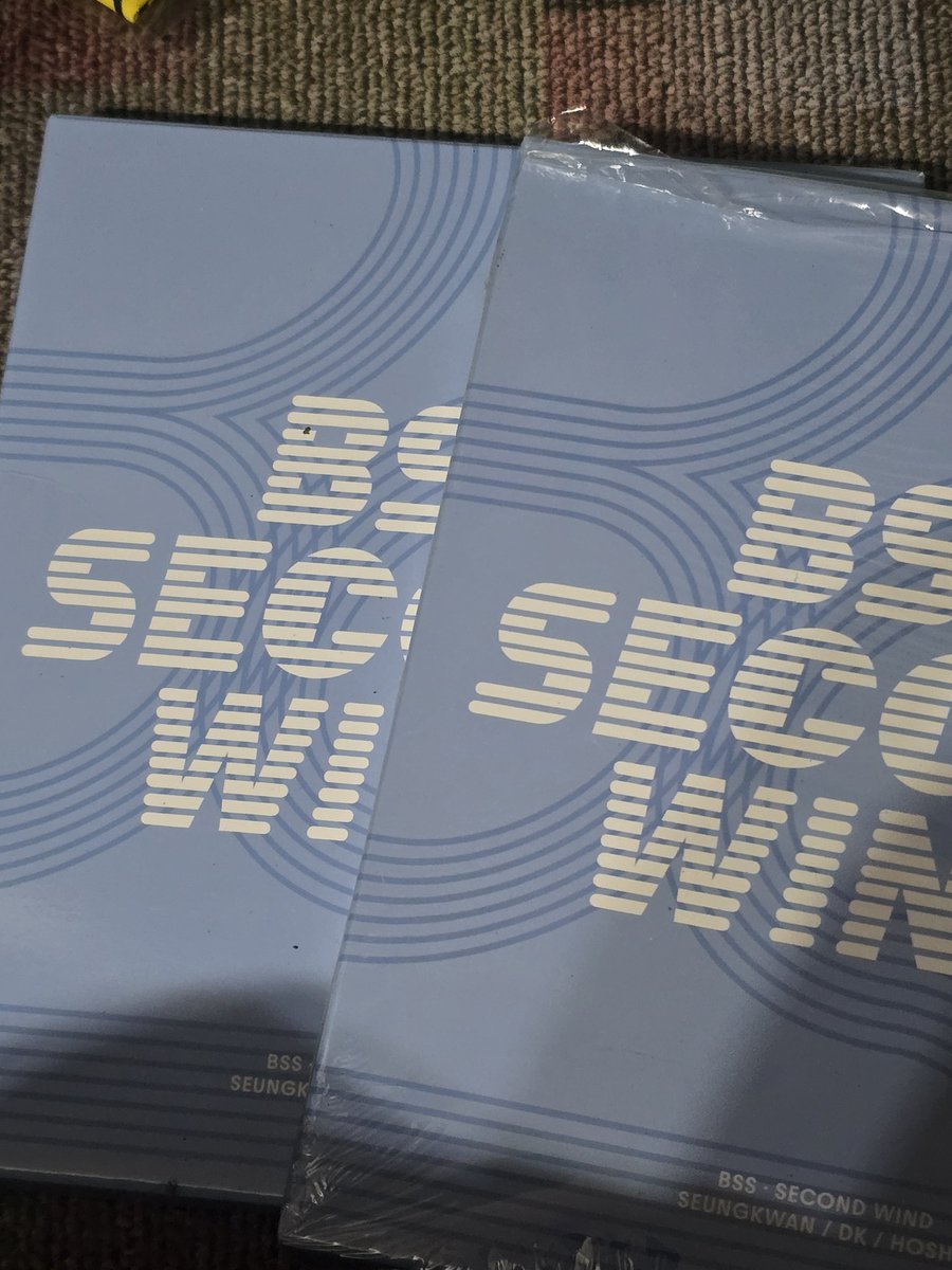 wtbscoups's tweet photo. Max 1 album per person siguro? Idk the inclusions ah so surprise nalang
(Di lang to bss)

Max 2? Or 3 postcards per person?

Madami pa to, naghahanap pa me https://t.co/wnvJF9QSbu