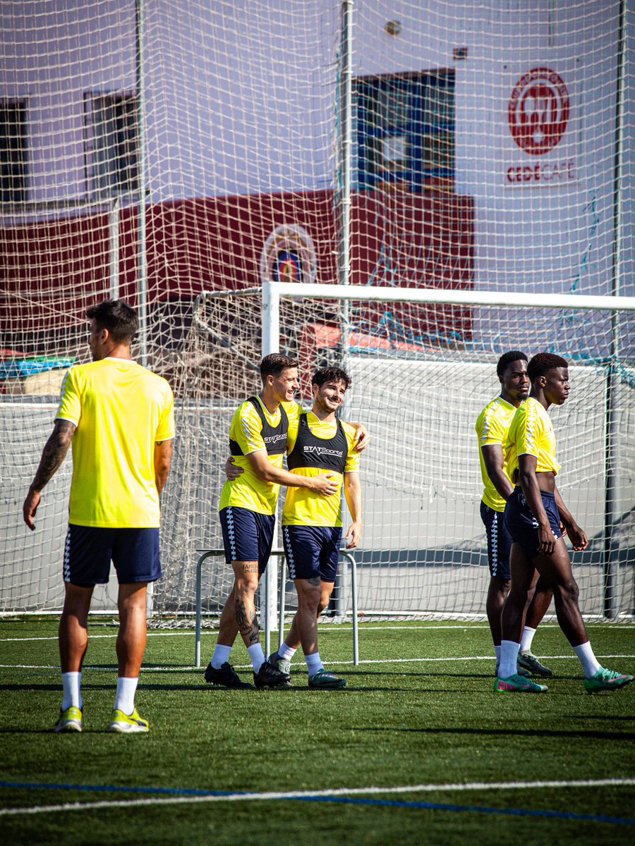 𝓕𝓮𝓵𝓲𝓬𝓲𝓭𝓪𝓭🙂