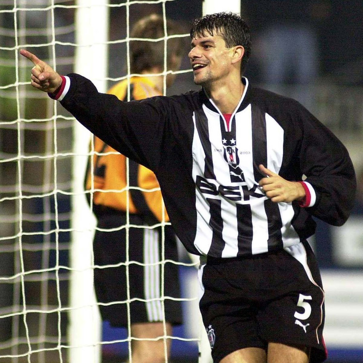 #MackolikÖzel

🔹 Ronaldo Guiaro: Beşiktaş, Avrupa futbolunda büyük bir isim ve oynadığı her maçı kazanmaya çalışmalı. Beşiktaş ile Avrupa'da oynamak çok güzeldi. Unutamayacağım maçlardan biri Londra’da Chelsea’yi yenmemizdi. Zor bir maçtı ve Chelsea’nin o dönemde çok iyi