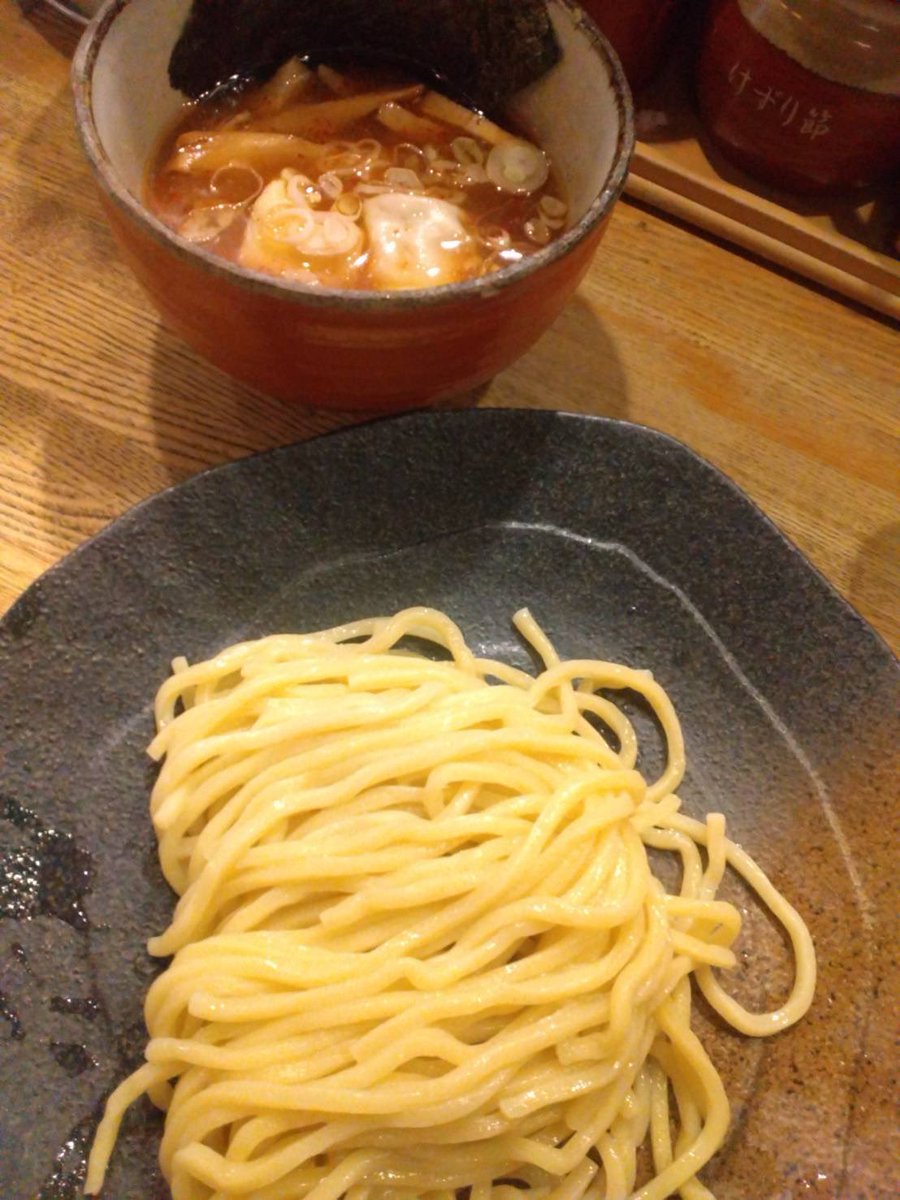 ryotenma13's tweet photo. 池袋のポケセンは長蛇の列で秒で諦めましたｗｗｗ
やすべえのつけ麺食べて交通会館でソフトクリーム食べて
かわいい公式ずんだもんをお迎えしました。
公式でこれってかわいすぎだろ。 https://t.co/3OXJ1kVQn2