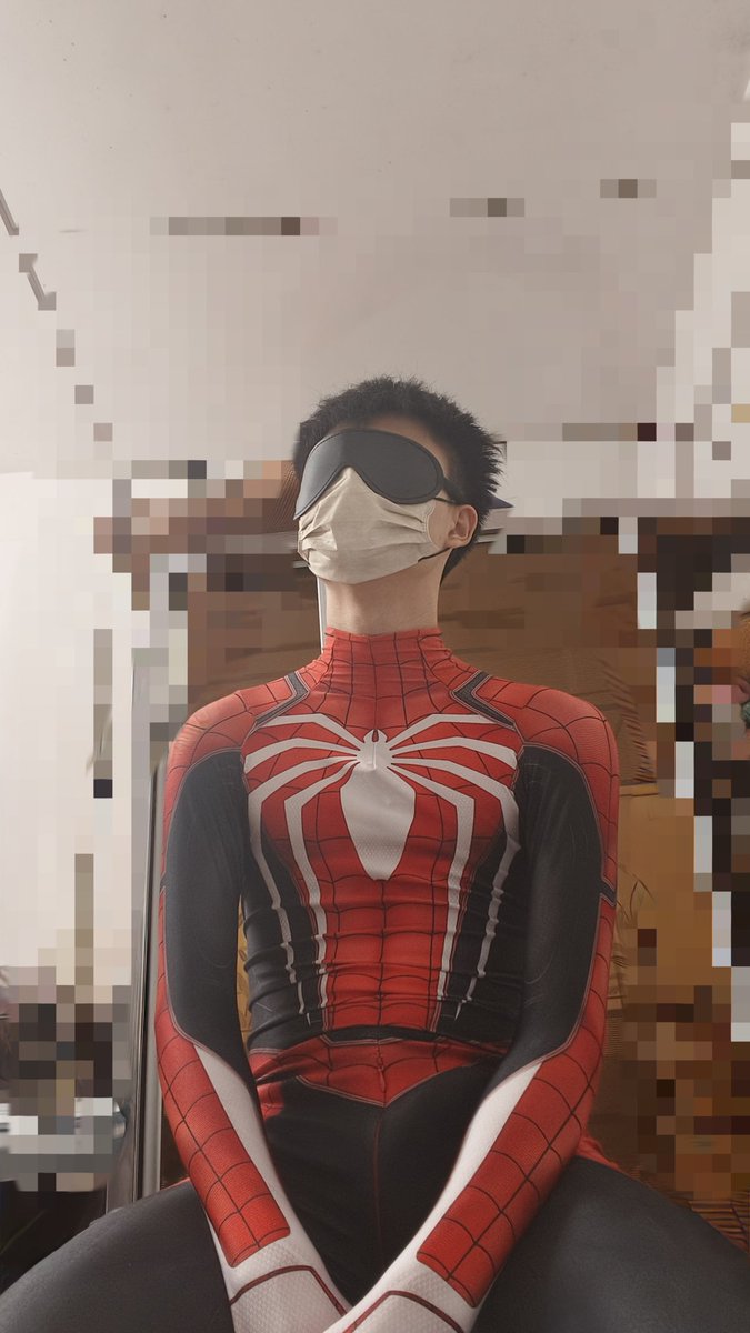 啊不要，你要对我做什么，呜呜呜呜（被塞住了嘴巴）#蜘蛛侠 #紧身衣 #蜘蛛侠战败