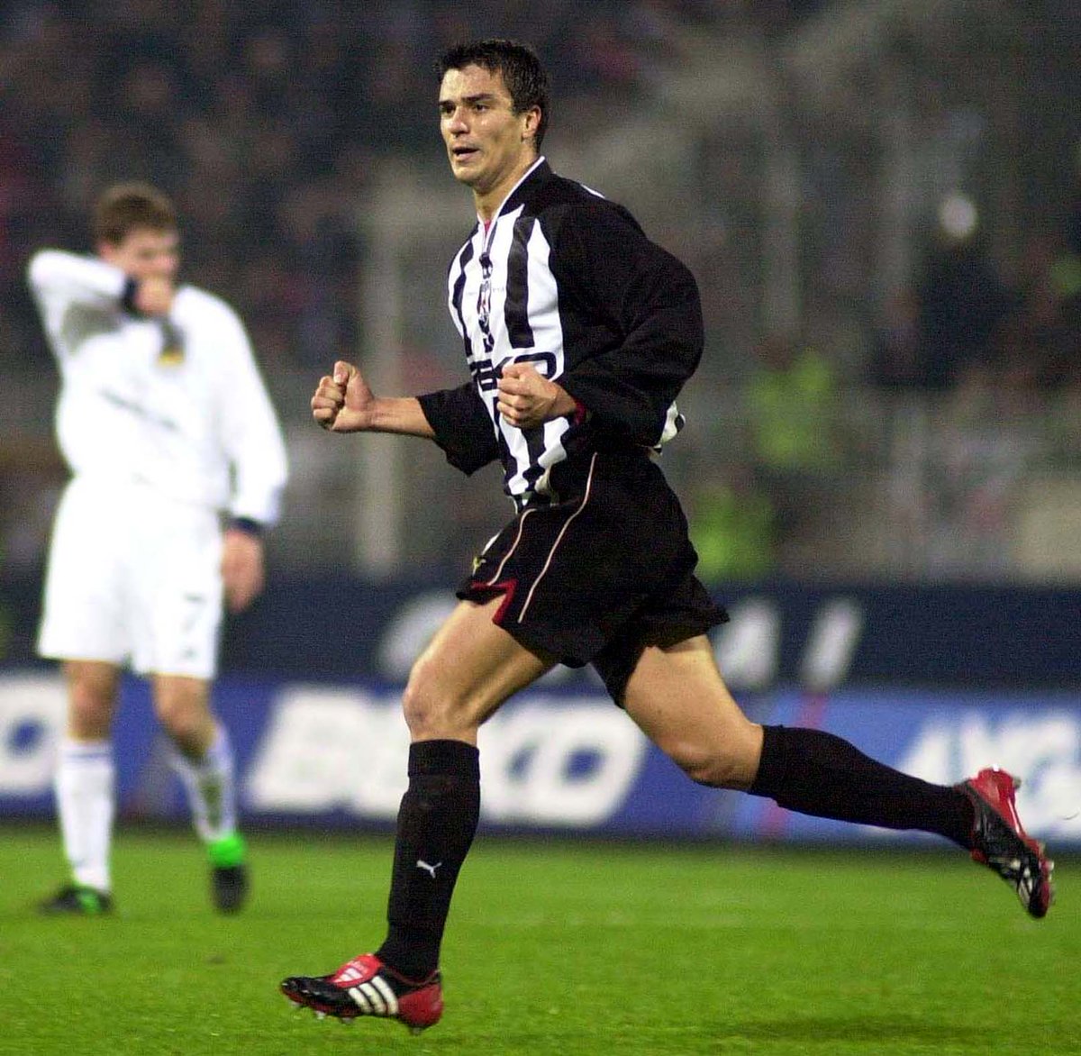 #MackolikÖzel

🔹 Daniel Pancu: Beşiktaş favori ve bir üst tura çıkacağına inanıyorum. İyi transferler yaptılar ancak takıma tam olarak uyum sağlamaları için zamana ihtiyaçları var.