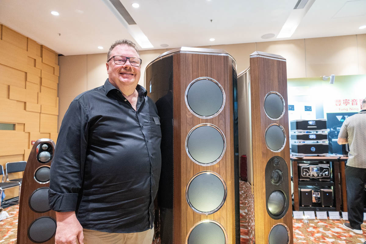 pw_audio's tweet photo. 【香港ショウ】マーテンの1.6億円スピーカーを聴いた!テクダスの「Air Force Zero」やゴールドムンドのアンプ組み合わせ、総額6億円超のシステムを披露。マーテンCEOのレイフさんも登場
https://t.co/P6Q0cSis2m
#Marten
#マーテン
#TechDAS
#テクダス
#HongKongAudio https://t.co/J8HGcHhf5H
