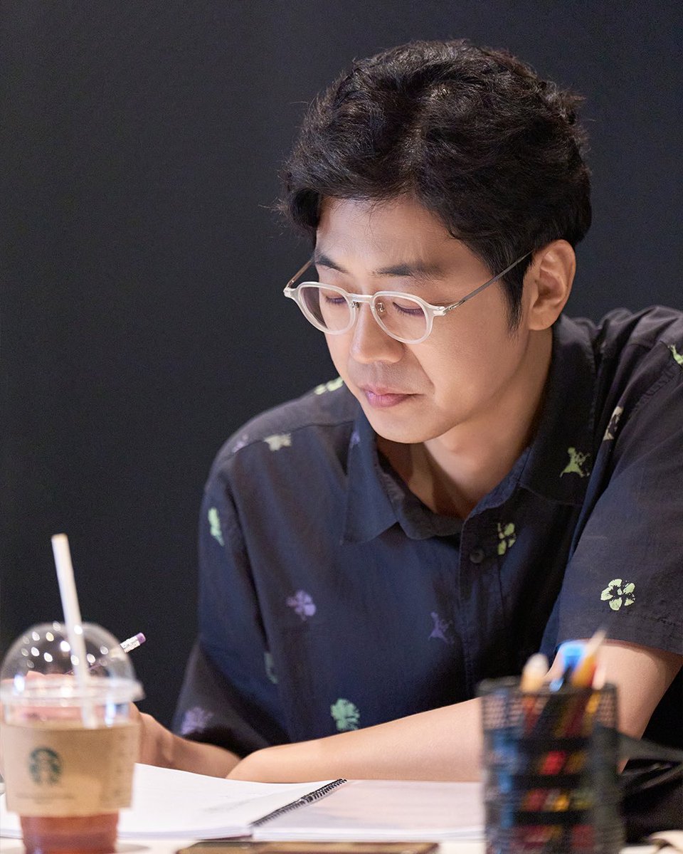 wooranfdn's tweet photo. [우란공연] 연극 <봄밤> 첫 리딩 현장 공개

연극 <봄밤>과의 설레는 첫 만남!

2025 우란문화재단 신작 <봄밤>의
뜨거운 첫 리딩 현장을 공개합니다✨

-
연극 <봄밤>
2025.09.16 - 2025.09.28
우란문화재단 우란2경

🎟 티켓오픈
2025.08.22(금) 오후 3시 NOL티켓
-

#연극 #봄밤 #springnight #우란공연
#우란2경 #우란문화재단 #wooranfoundation
#권여선 #안녕주정뱅이 #소설원작연극
#이윤재 #최희진 #류원준 #이소연 #이인수