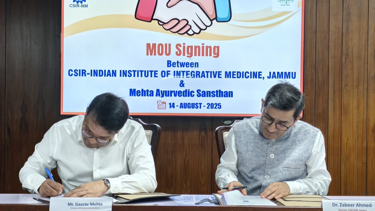 csiriiim's tweet photo. With a focus to globalize Indian Traditional Knowledge, CSIR-IIIM led by Dr. Zabeer Ahmed, Director, inked a strategic pact with Mehta Ayurvedic Sansthan, led by Mr Gaurav Mehta, Director, to explore collaboration on advanced research, analytical testing, technology transfers, and scientific exploration of Ayurvedic formulations—especially Cannabis (Vijaya)-based—through modern scientific methods.

Scientific rigor to globalize #TraditionalIndianMedicines.

#Ayurveda #Science #CSIRIIIM #Innovation