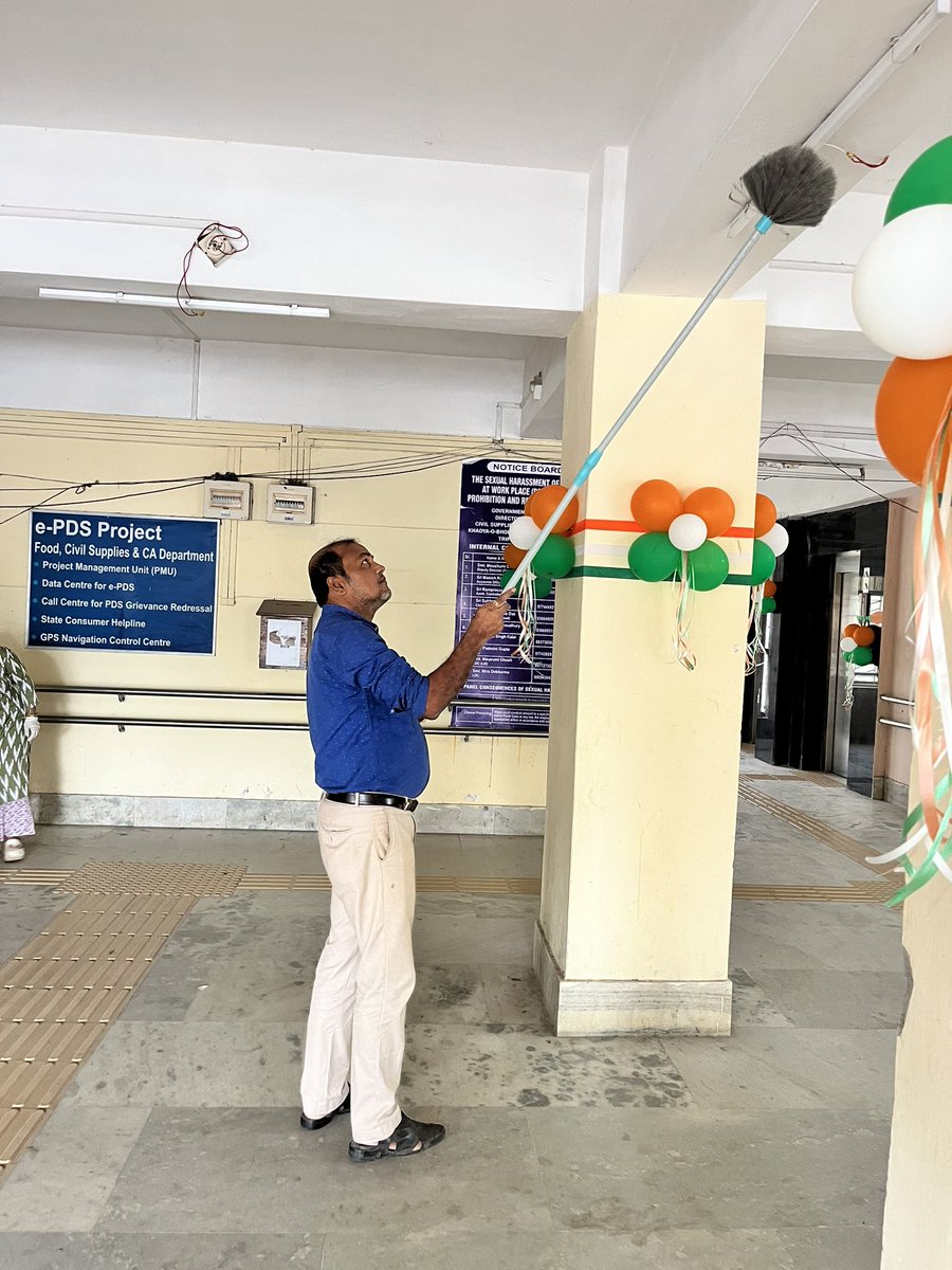 On the eve of Independence Day, FCS &amp; CA Department organised a special Swachh Bharat Safai Abhiyan drive. Together, we pledge to uphold cleanliness as a responsibility towards our nation. 🇮🇳 #SwachhBharat #IndependenceDay2025 #CleanIndia