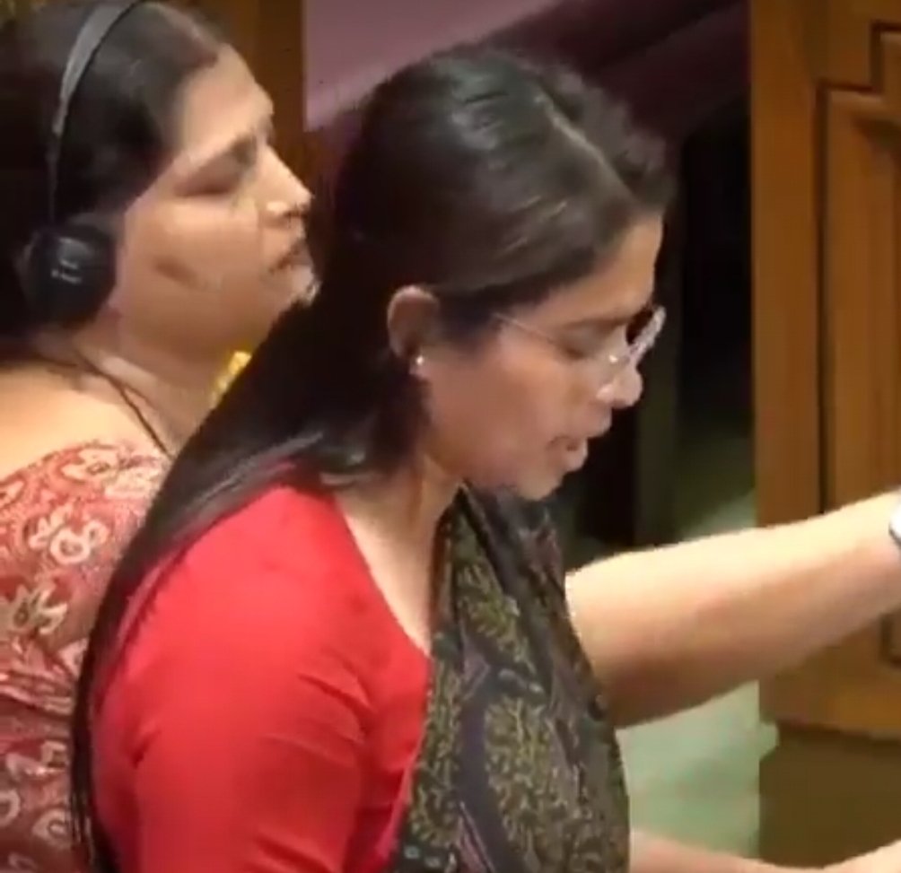 SP supremo Akhilesh Yadav sacks party MLA Pooja Pal for praising CM Yogi Adityanath in U.P Assembly. 
Pal has lauded U.P CM for delivering justice to women like her from crime lords.