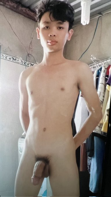henghen17615651's tweet photo. ក្មេងខ្ចីបែបនេះបៀមជាតិខ្លាំងណាស់ ខ្ញុំបានសាករួចហើយ https://t.co/cXAjnXGWEL