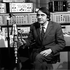 o_periferico's tweet photo. #OnThisDay 1910 Pierre #Schaeffer, French electronics #engineer and #composer, born in Nancy, France https://t.co/2vaQYPNKkl