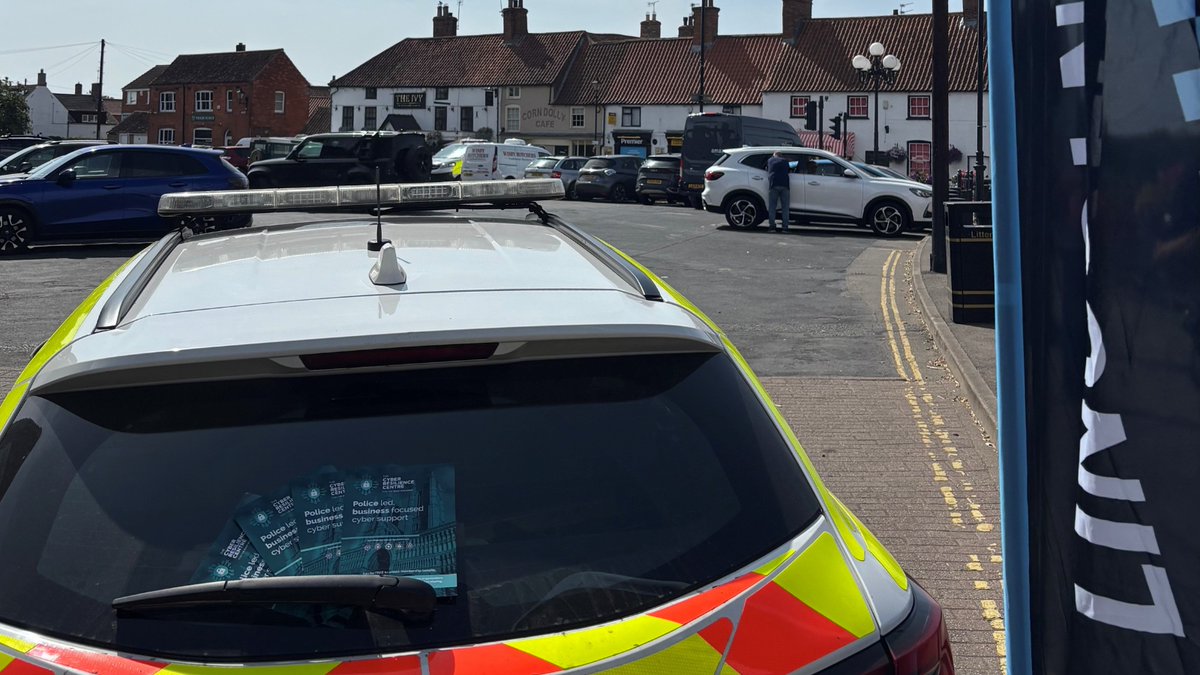 East Midlands Cyber Resilience Centre (@eastmidlandscrc) on Twitter photo Thanks to Horncastle Neighbourhood Policing Team (<a href="/WoldsSthPolice/">Horncastle, Spilsby & Woodhall Spa Police</a>) for continuing our #CommunityOutreach work in the #Lincolnshire town of #Wragby as the EMCRC team moved over to #Louth. It's great to have the support of <a href="/LincsPolice/">Lincolnshire Police</a>'s neighbourhood policing teams🤝
#Community Thanks to Horncastle Neighbourhood Policing Team (<a href="/WoldsSthPolice/">Horncastle, Spilsby & Woodhall Spa Police</a>) for continuing our #CommunityOutreach work in the #Lincolnshire town of #Wragby as the EMCRC team moved over to #Louth. It's great to have the support of <a href="/LincsPolice/">Lincolnshire Police</a>'s neighbourhood policing teams🤝
#Community