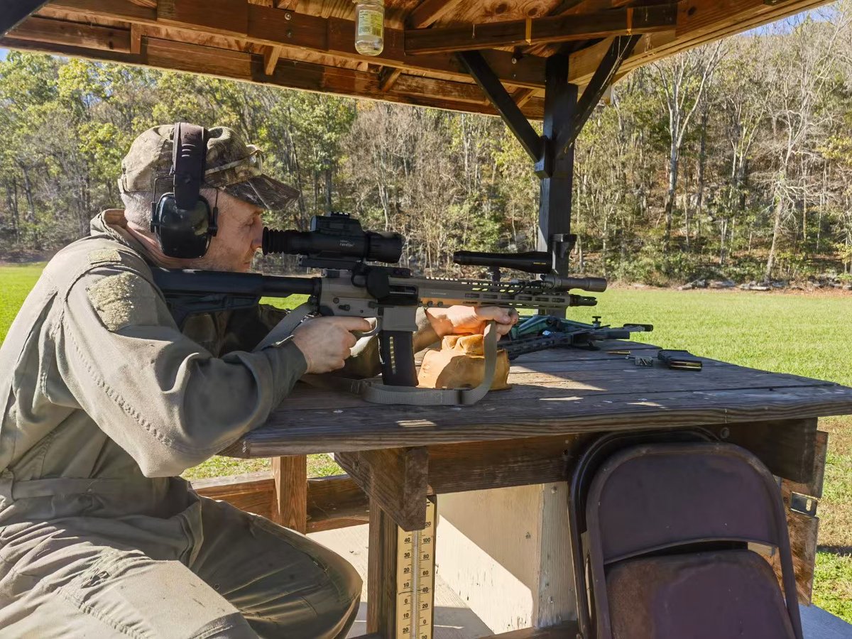 npothermal66295's tweet image. 🚀 Unleash Precision with FMR645L Infrared Scope! 🎯 

【FMR645L Infrared Scope】— Whether you're hunting or on duty, see beyond the dark with confidence.  

👉 ：np-optics.com

#TacticalGear #InfraredScope #PrecisionShooting #FMR645L #NightVision