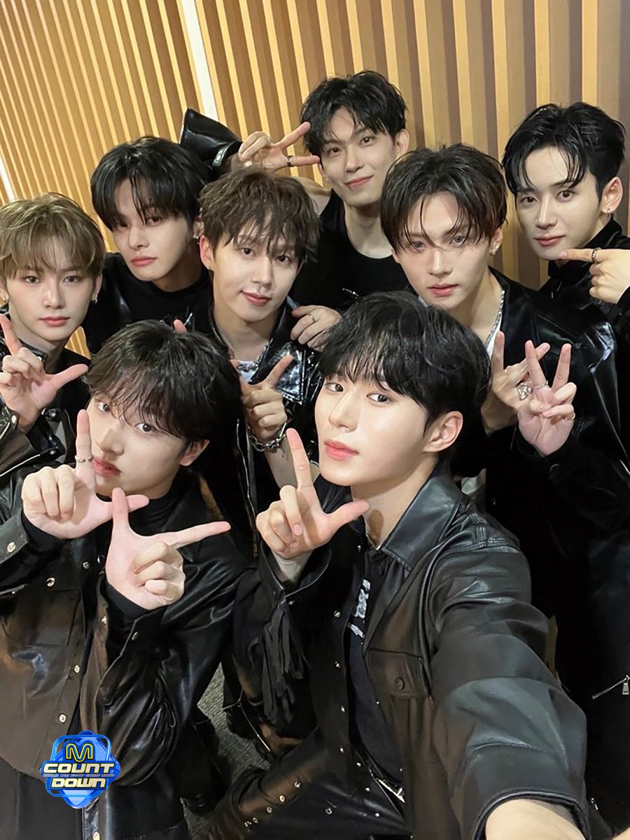 M COUNTDOWN (@mnetmcountdown) on Twitter photo ์ ์นด๋ฅผ ๊ธฐ๋ค๋ฆฌ์๋ ๋ถ๋ค์๊ฒ๋ง ๊ณต๊ฐํ๋ ์ฌ์ค!
์ด๋ฒ ์ ์นด ์ํ๋์ ๋์ต๋๋ค.
์ํ๋์๊ฐ ์ด๋ ๊ฒ ์ด์ฐฝํด๋ ๋๋ ๊ฑฐ์?
์ํ๋์์ ์ด์ ์ ์ด๋๊น์ง ๋ฟ๋ ๊ฑฐ์?
์ฑ์ธต๊ถ๊น์ง ๋ฟ๋ ๊ฑฐ์?
์ ์นด ๋ฌด๋๋ ์ฐข์๋๋ฐ ๋น์ฐํ ๋ฐ์๊ฐ์ฑ๋ฅผ ๋ณด๋ด์ผ๊ฒ ์ง.
์๋น ๋ณต๋ณต๋ณต ํด์ค์ผ๊ฒ ์ง.
#์ ์นด์ดํธ๋ค์ด #MCOUNTDOWN ์ ์นด๋ฅผ ๊ธฐ๋ค๋ฆฌ์๋ ๋ถ๋ค์๊ฒ๋ง ๊ณต๊ฐํ๋ ์ฌ์ค!
์ด๋ฒ ์ ์นด ์ํ๋์ ๋์ต๋๋ค.
์ํ๋์๊ฐ ์ด๋ ๊ฒ ์ด์ฐฝํด๋ ๋๋ ๊ฑฐ์?
์ํ๋์์ ์ด์ ์ ์ด๋๊น์ง ๋ฟ๋ ๊ฑฐ์?
์ฑ์ธต๊ถ๊น์ง ๋ฟ๋ ๊ฑฐ์?
์ ์นด ๋ฌด๋๋ ์ฐข์๋๋ฐ ๋น์ฐํ ๋ฐ์๊ฐ์ฑ๋ฅผ ๋ณด๋ด์ผ๊ฒ ์ง.
์๋น ๋ณต๋ณต๋ณต ํด์ค์ผ๊ฒ ์ง.
#์ ์นด์ดํธ๋ค์ด #MCOUNTDOWN
