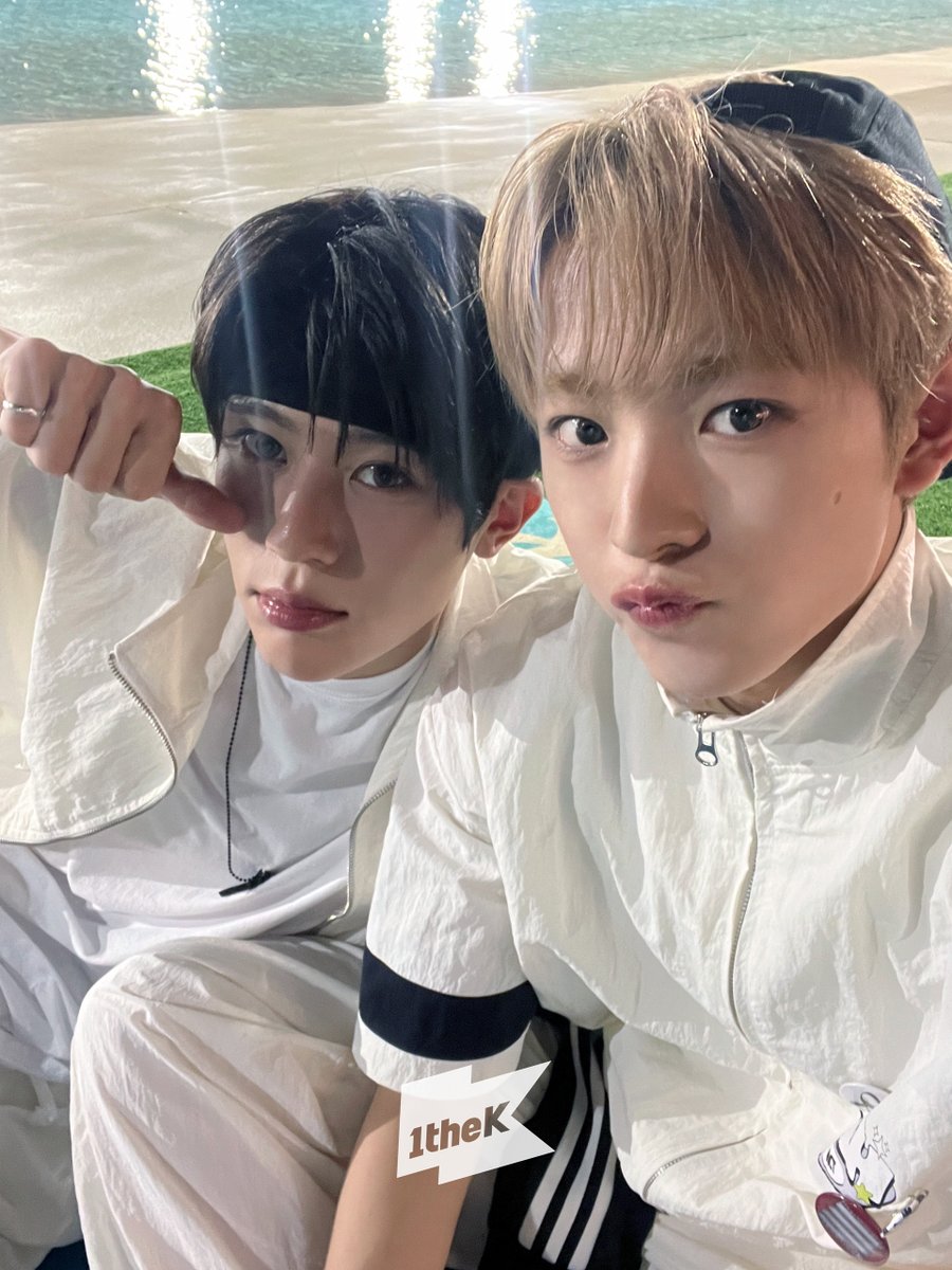 1theK(원더케이) tweet media