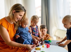 Belangenbehartigers met SZW in gesprek over financiering kinderopvang dlvr.it/TMTZ00
