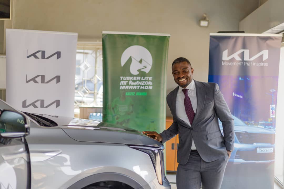 Muyodi_Shakie's tweet photo. As runners conquer the routes from the Equator Monument through scenic landscapes, these @kia_uganda lead cars will symbolize progress, precision, and partnership,leading the way in more ways than one.  

The road to Kasese is charged with purpose and KIA is right at the front. https://t.co/RajJELmzU9
