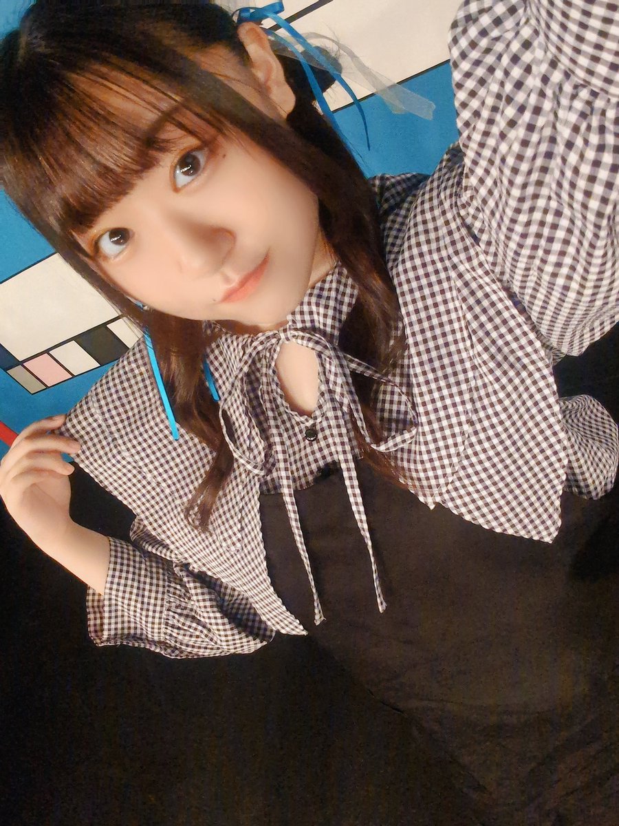 B班初日、無事終えました🍵
ありがとうございました( *¯  ¯*)お衣装はこんな感じでーす！
エリマキトカゲになれそうなお洋服です🦎
19:00からはC班の本番…！
バトンタッチでございます
頑張れーっ💪🏻🔥

🎫torioki.confetti-web.com/form/4240
#xingeye3