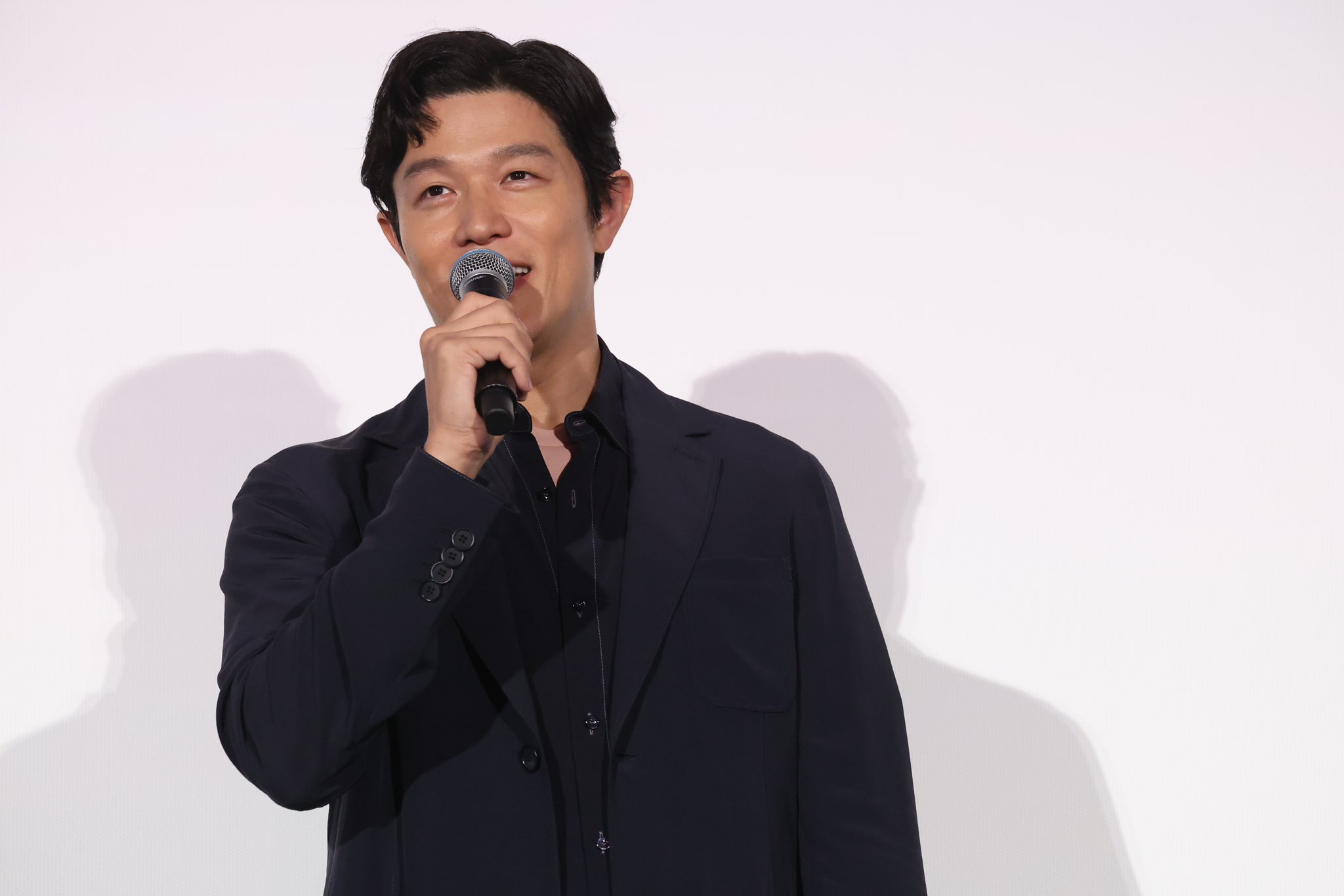 鈴木亮平 (@ryoheiheisuzuki) / X