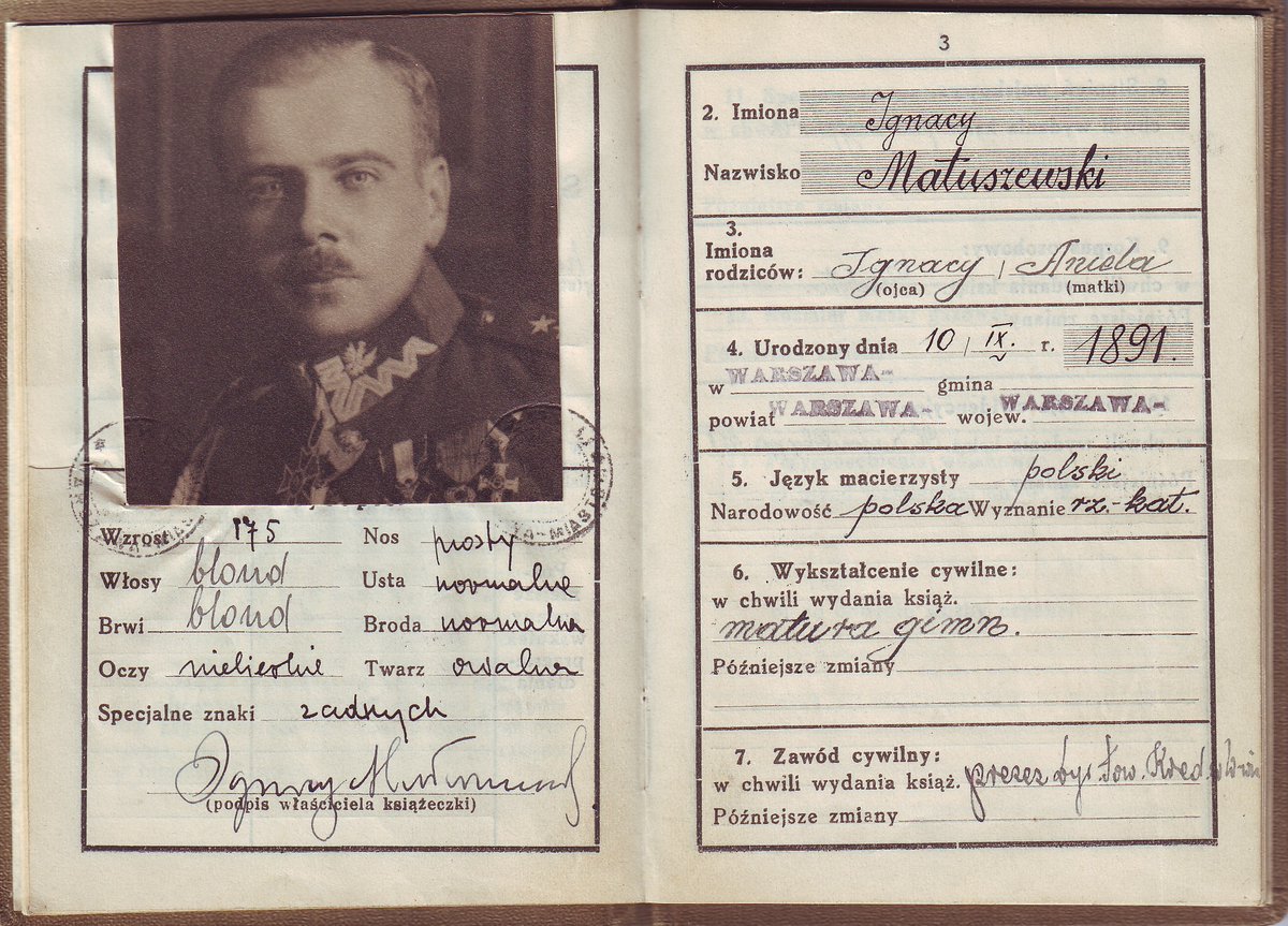 MatuszewskiISH's tweet photo. „Państwo Polskie musi współdziałać ruchom zwalczającym bolszewizm, gdyż tryumf tego ostatniego wewnątrz Rosji byłby najgroźniejszym i wiecznie zawieszonym nad naszymi głowami niebezpieczeństwem"

- płk Ignacy Matuszewski, 28 X 1920 r.

Dziękujemy za zwycięstwo 1920 roku! https://t.co/4Z74nhXlxt