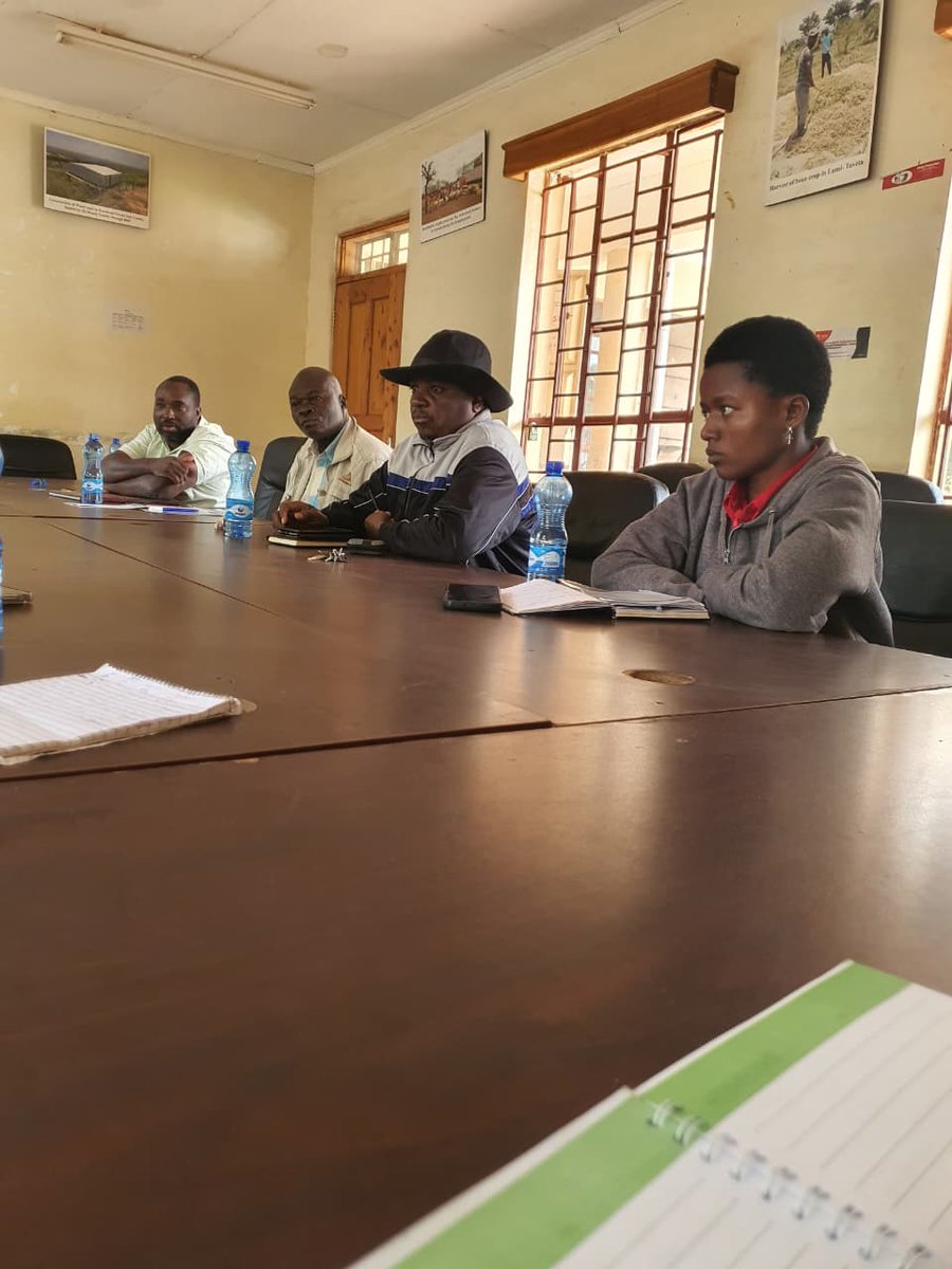 kenaff_farmers's tweet image. Sauti ya Mkulima in Taita Taveta

#KENAFF &amp;amp; the county youth member met TANAFACO Cooperative in Taveta on onboarding &amp;amp; activation of the #SautiYaMkulima platform—digitalizing green gram offtake &amp;amp; empowering farmers for better markets &amp;amp; decision-making.
#DigitalAgriculture