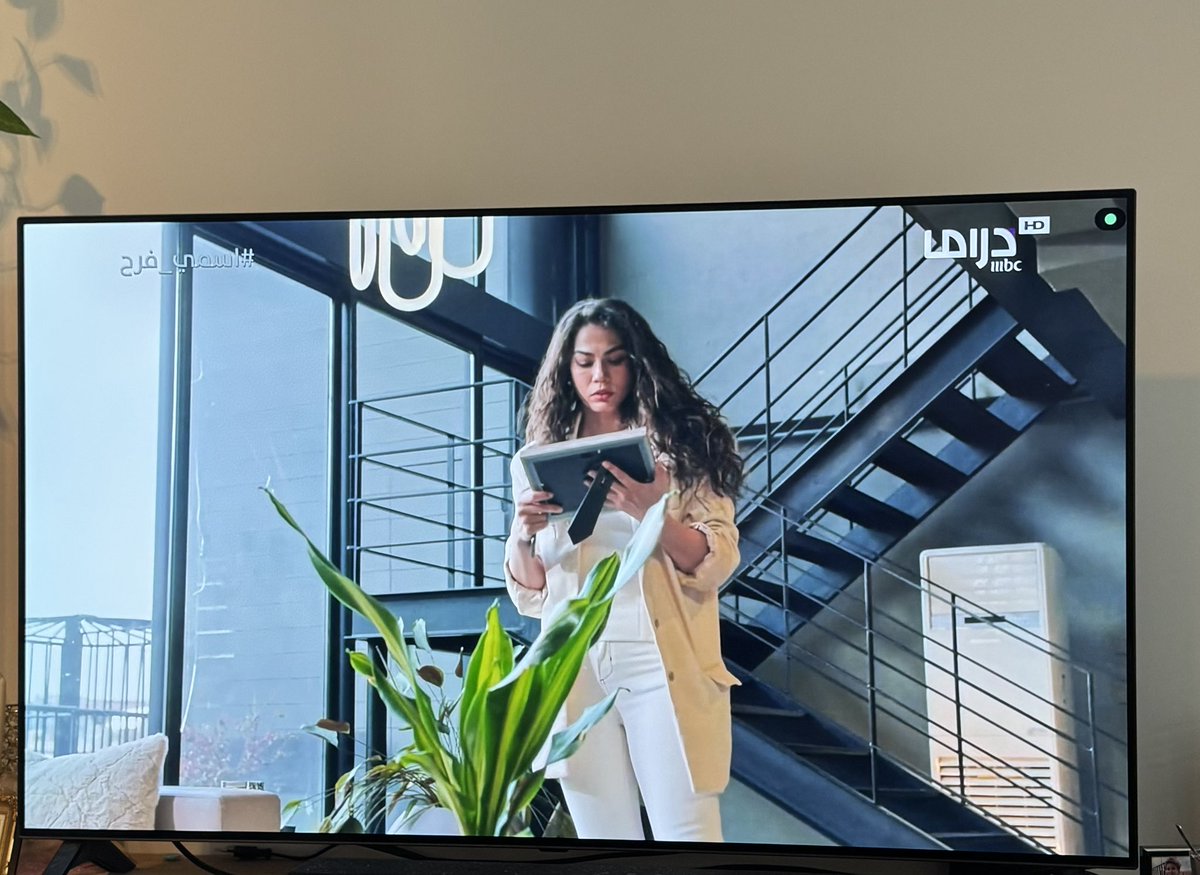 Demetim on tv 🥹🤍 
#DemetÖzdemir #adimfarah
