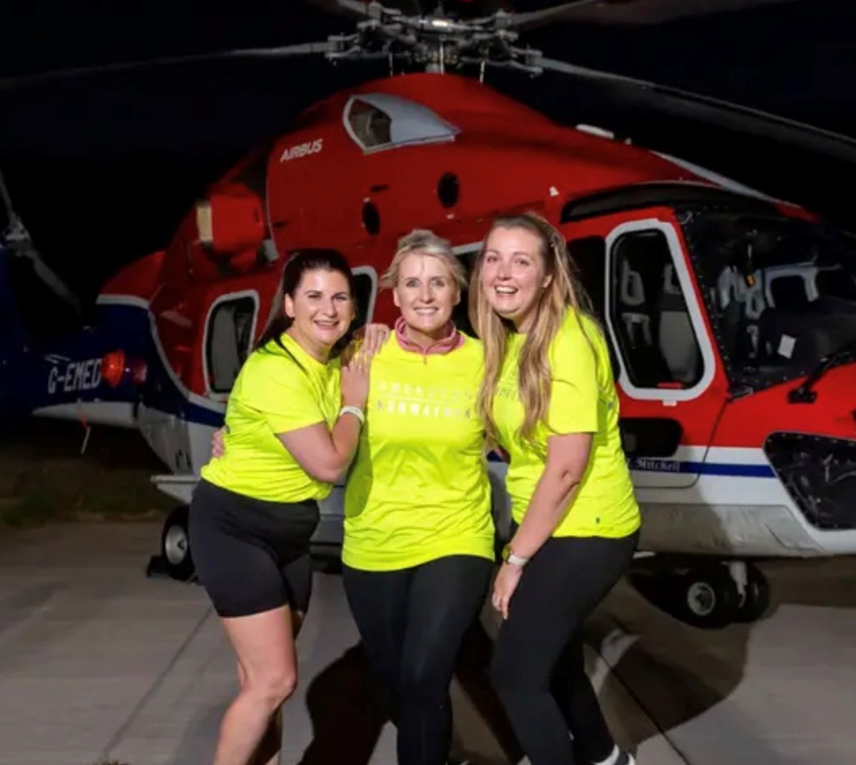 From charter negotiations to last-minute weather delays - our travel teams are the quiet engine behind every safe, successful rotation. 
Good travel management minimises disruption, protects welfare and saves time.
loom.ly/4DhxHvQ